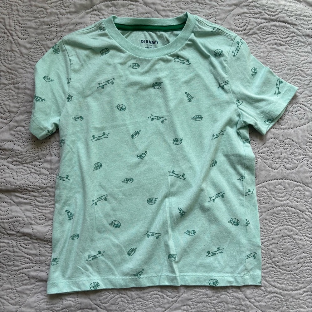 Old Navy Boys T-Shirt Bundle - Picture 3 of 5